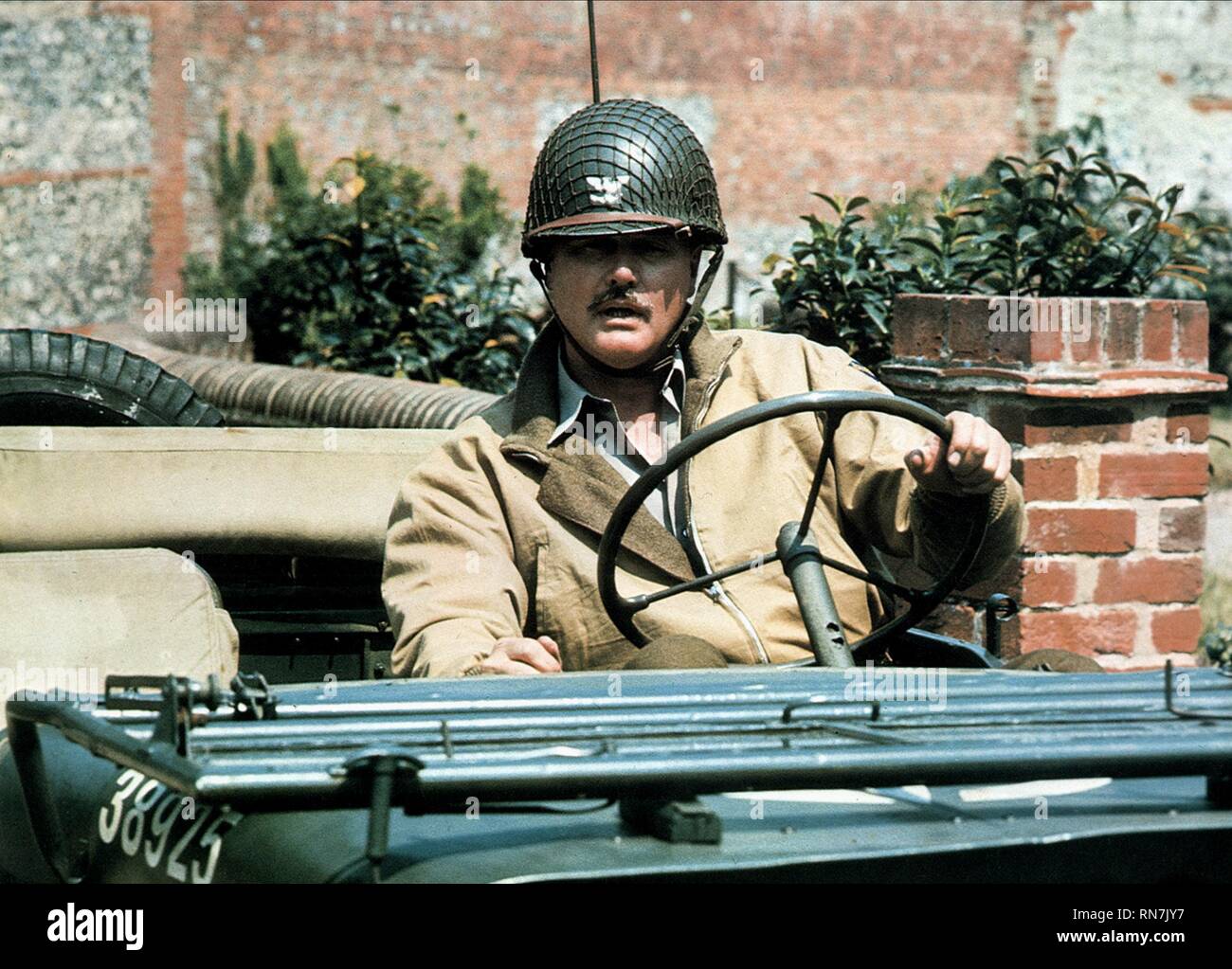 LARRY HAGMAN, l'aquila ha atterrato, 1976 Foto Stock