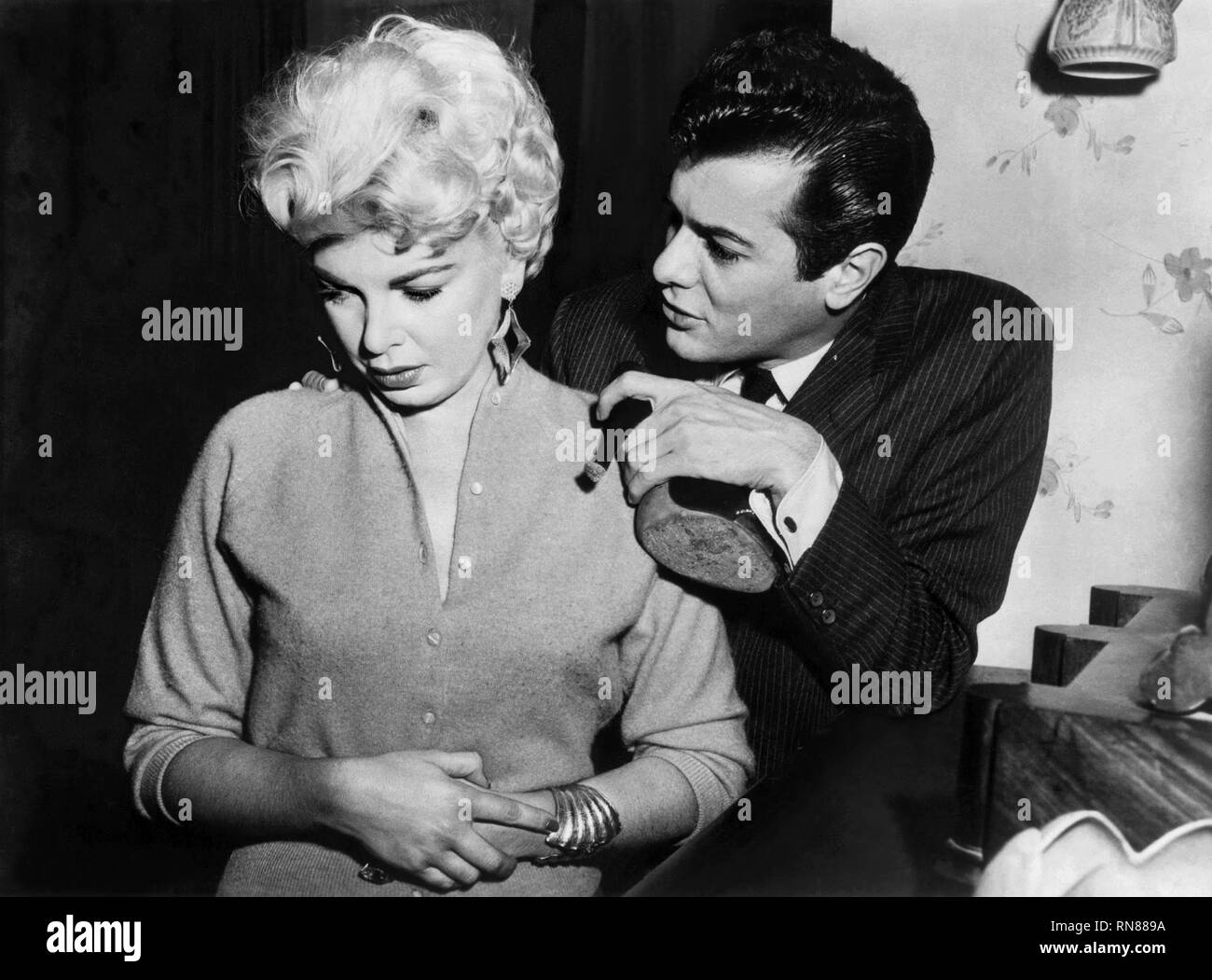 NICHOLS,Curtis, il dolce profumo del successo, 1957 Foto Stock