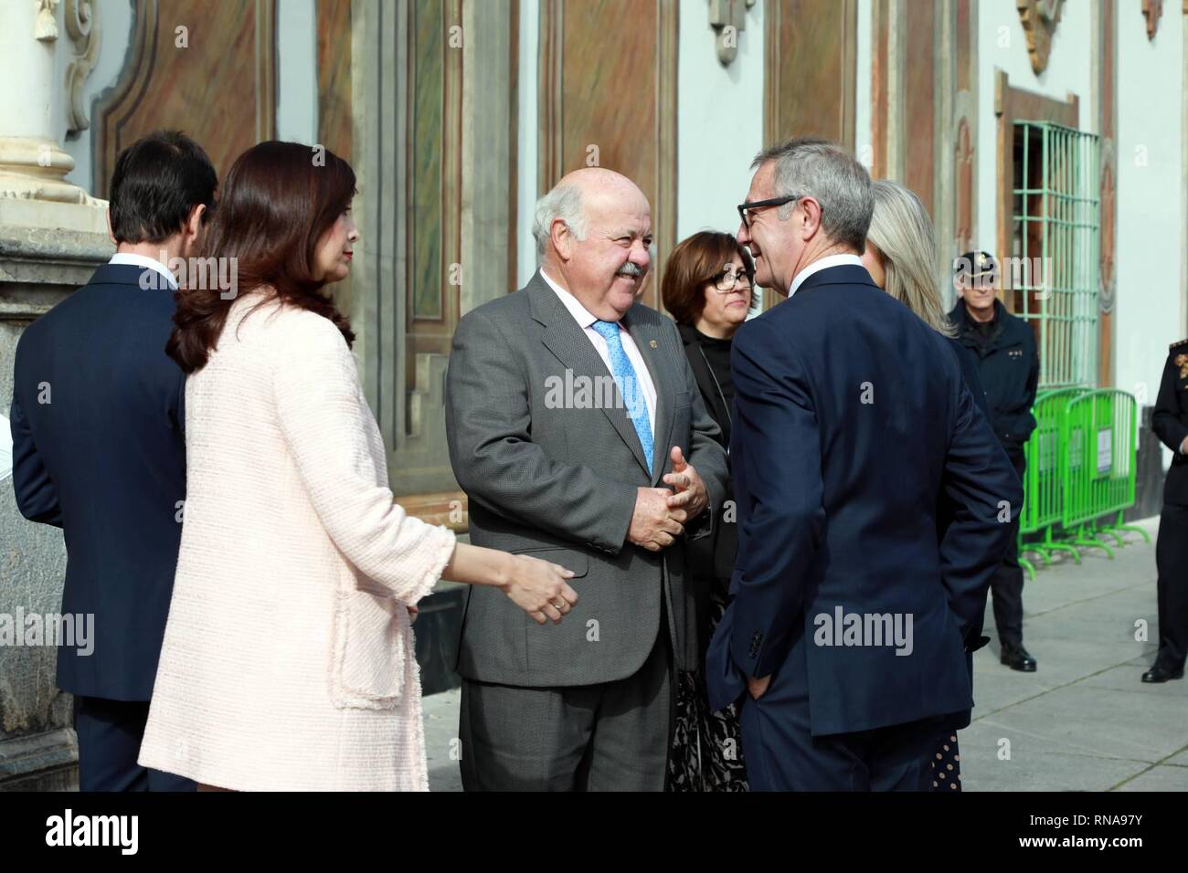 Durante la consegna delle medaglie d'oro al Merito in Belle Arti 2019 a Cordoba, lunedì, 18 febbraio 2019. Cordon premere Foto Stock