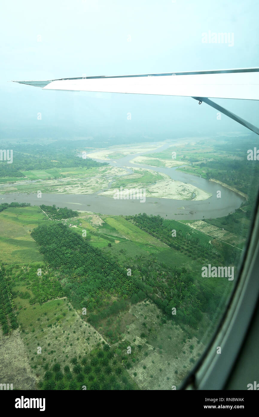 Vista Aerea della Foresta Pluviale di Sumatra, nella provincia di Aceh, Indonesia Foto Stock