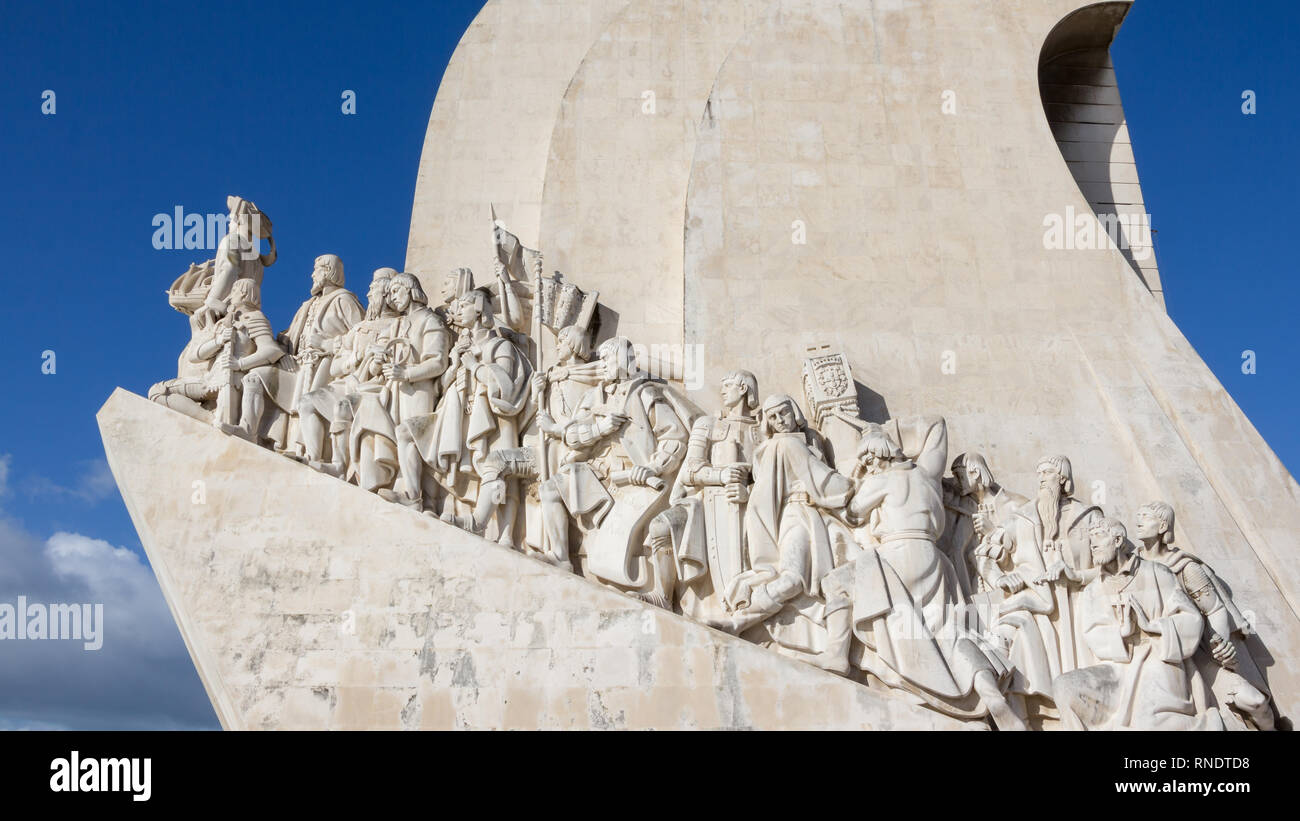 Il Monumento delle Scoperte, Lisbona, Portogallo. Monumento costruito per il portoghese fiera mondiale del 1940. Foto Stock