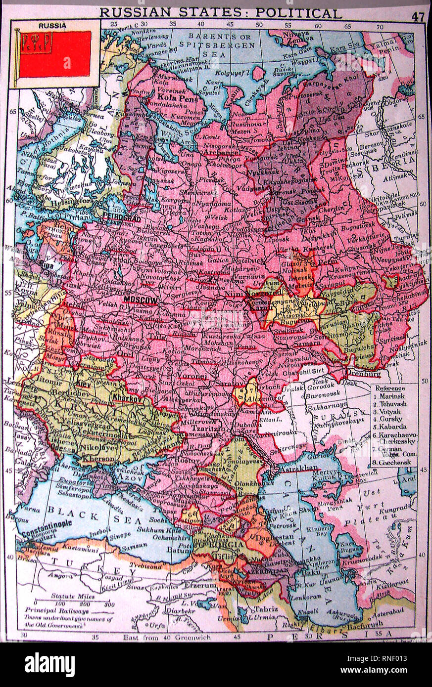 1922 colorata mappa politico della Russia membri con bandiera inset Foto Stock