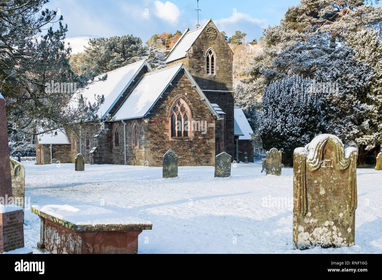 St Patrick, Patterdale, risale al 1853. Cumbria, Parco Nazionale del Distretto dei Laghi, REGNO UNITO Foto Stock