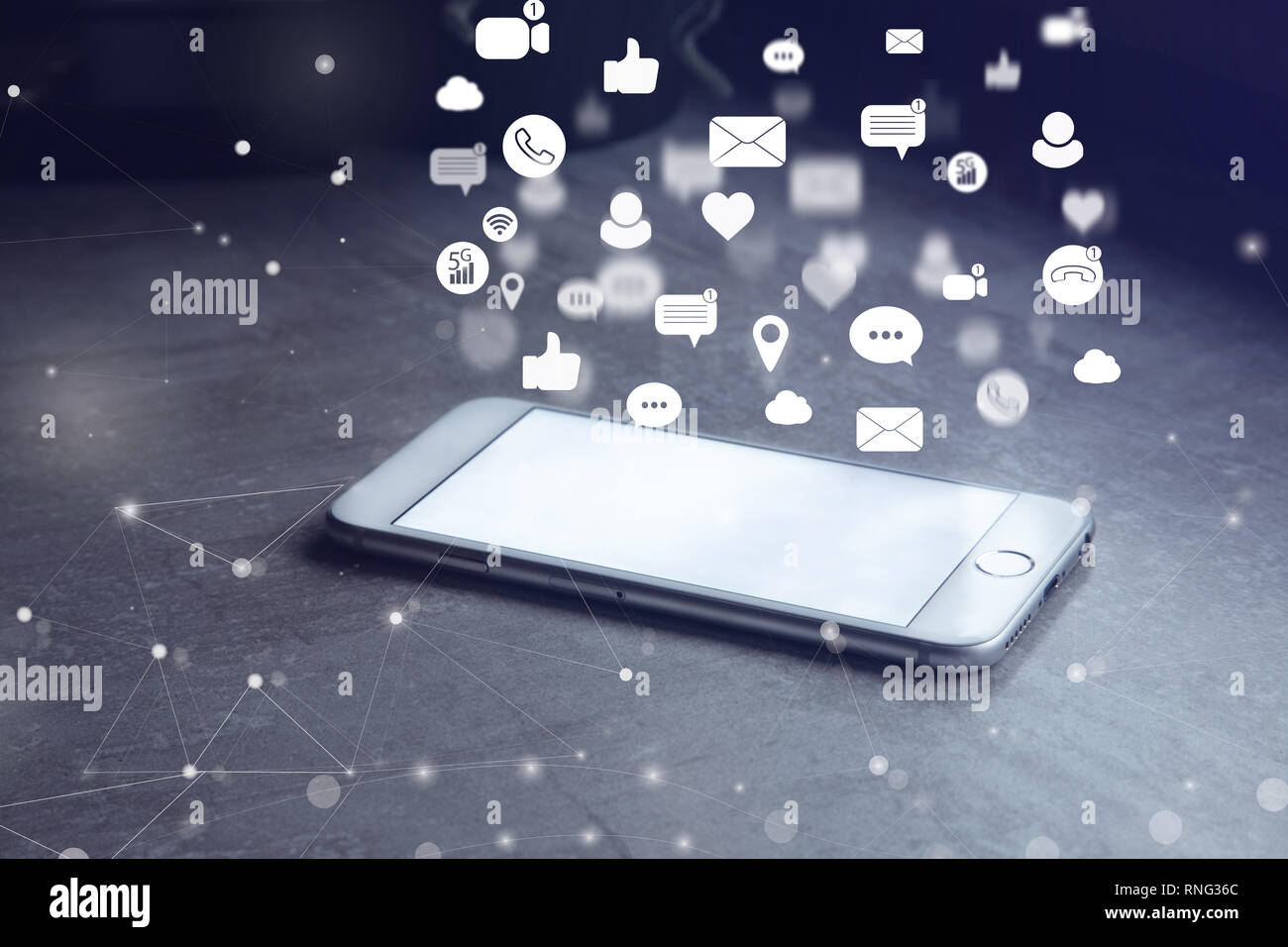 La tecnologia dello smartphone concetto con olografica di Social Media e icone della tecnologia Foto Stock