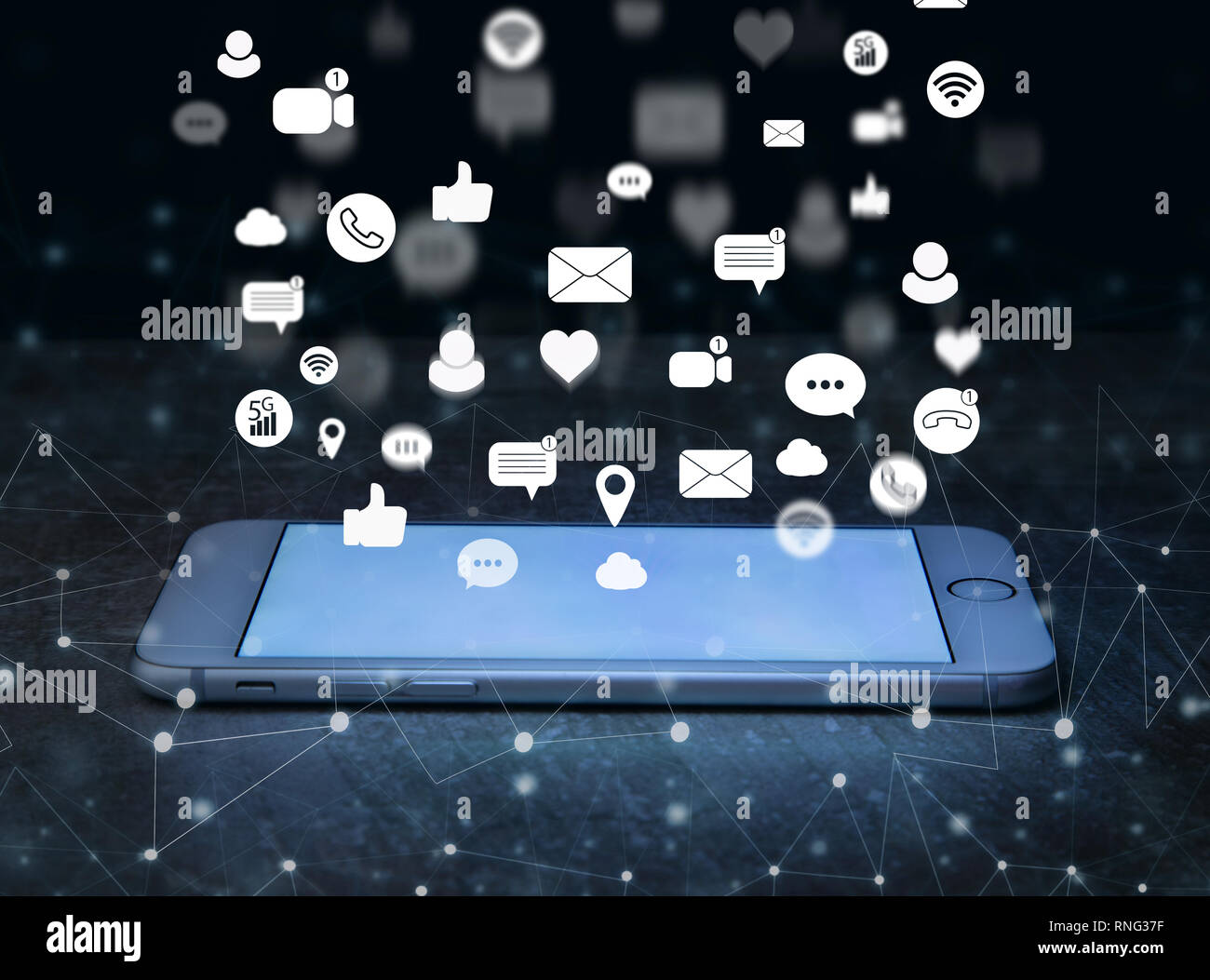 La tecnologia dello smartphone concetto con olografica di Social Media e icone della tecnologia Foto Stock