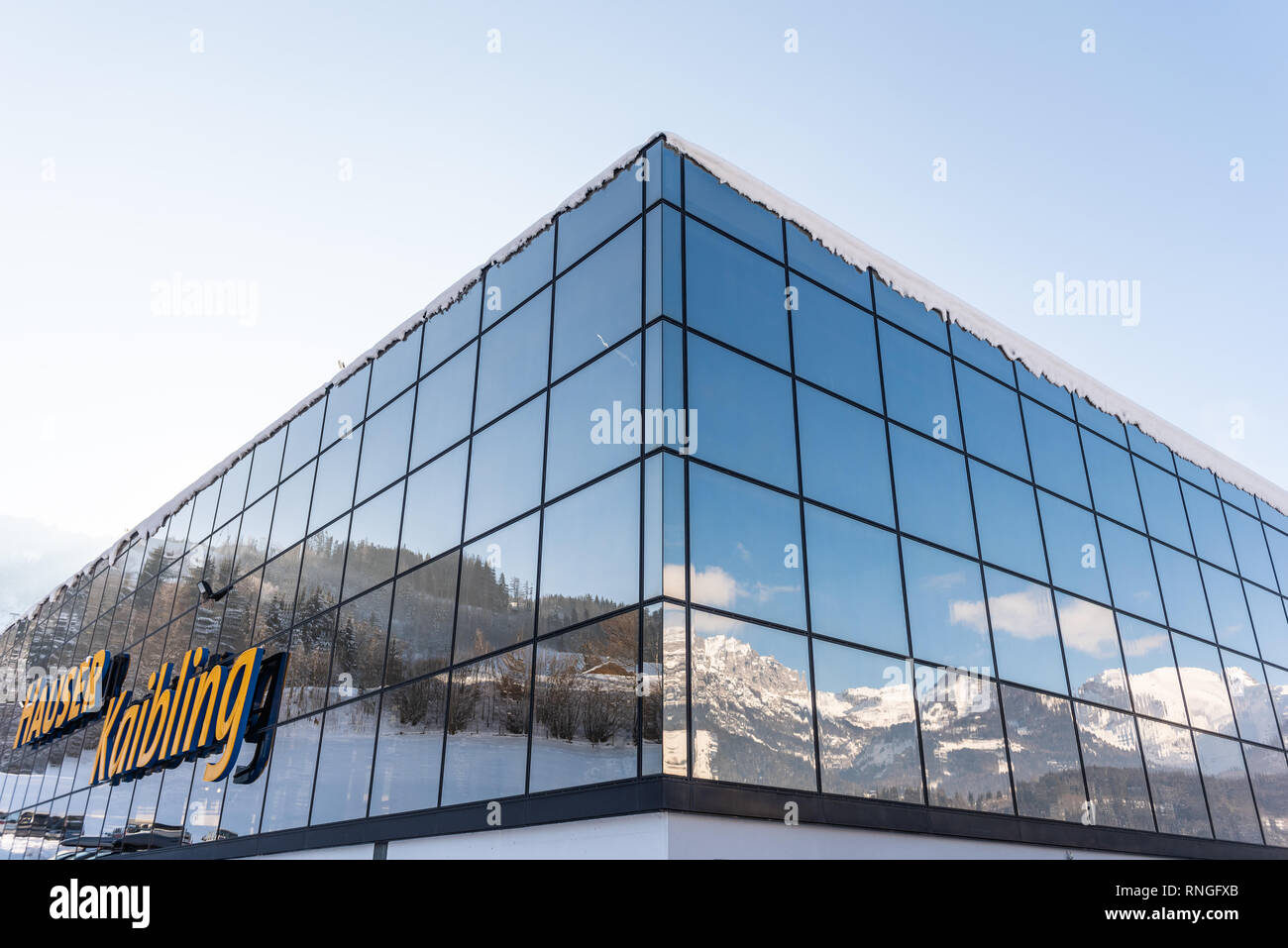 Stazione di sci Hauser Kaibling uno dell'Austria top ski resorts: 44 impianti di risalita, 123 km di piste da sci, parcheggio, Schladminger interconnessi 4 montagne Foto Stock