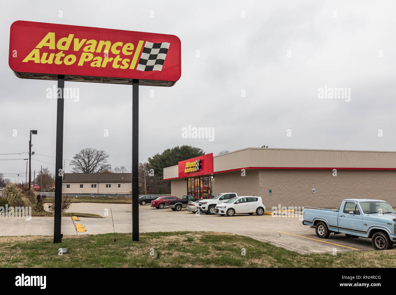HICKORY, NC, Stati Uniti d'America-2/17/19: un anticipo AutoParts store retail, fornitore di servizi post-vendita autoparts e accessori, uno di circa 5000 negozi di tutto il mondo. Foto Stock