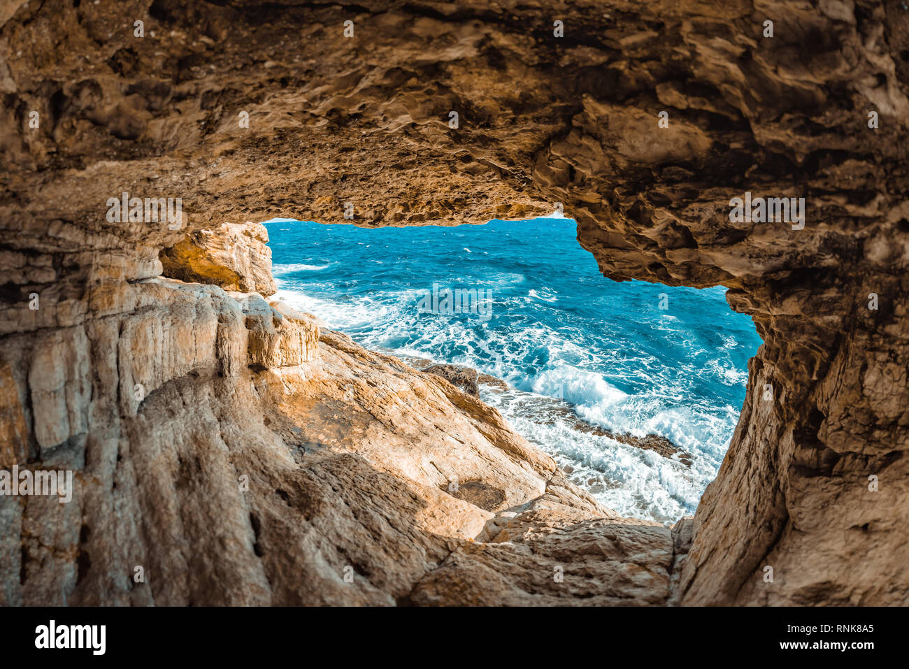 Grotte Marine di Cavo Greco cape. Ayia Napa, Cipro. Foto Stock