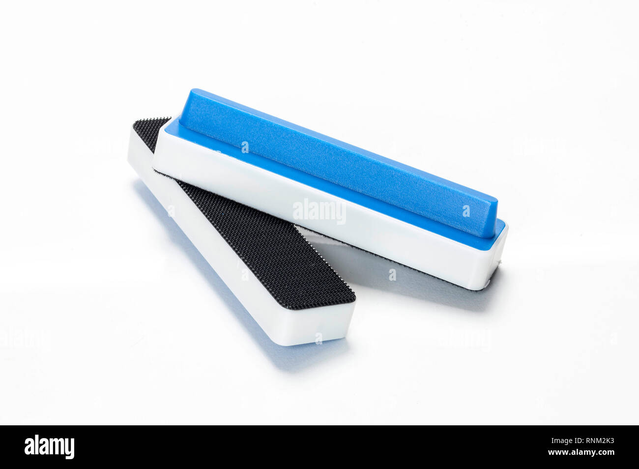 Acquario magnetico di detergente per vetri. Studio Immagine contro un sfondo whie Foto Stock