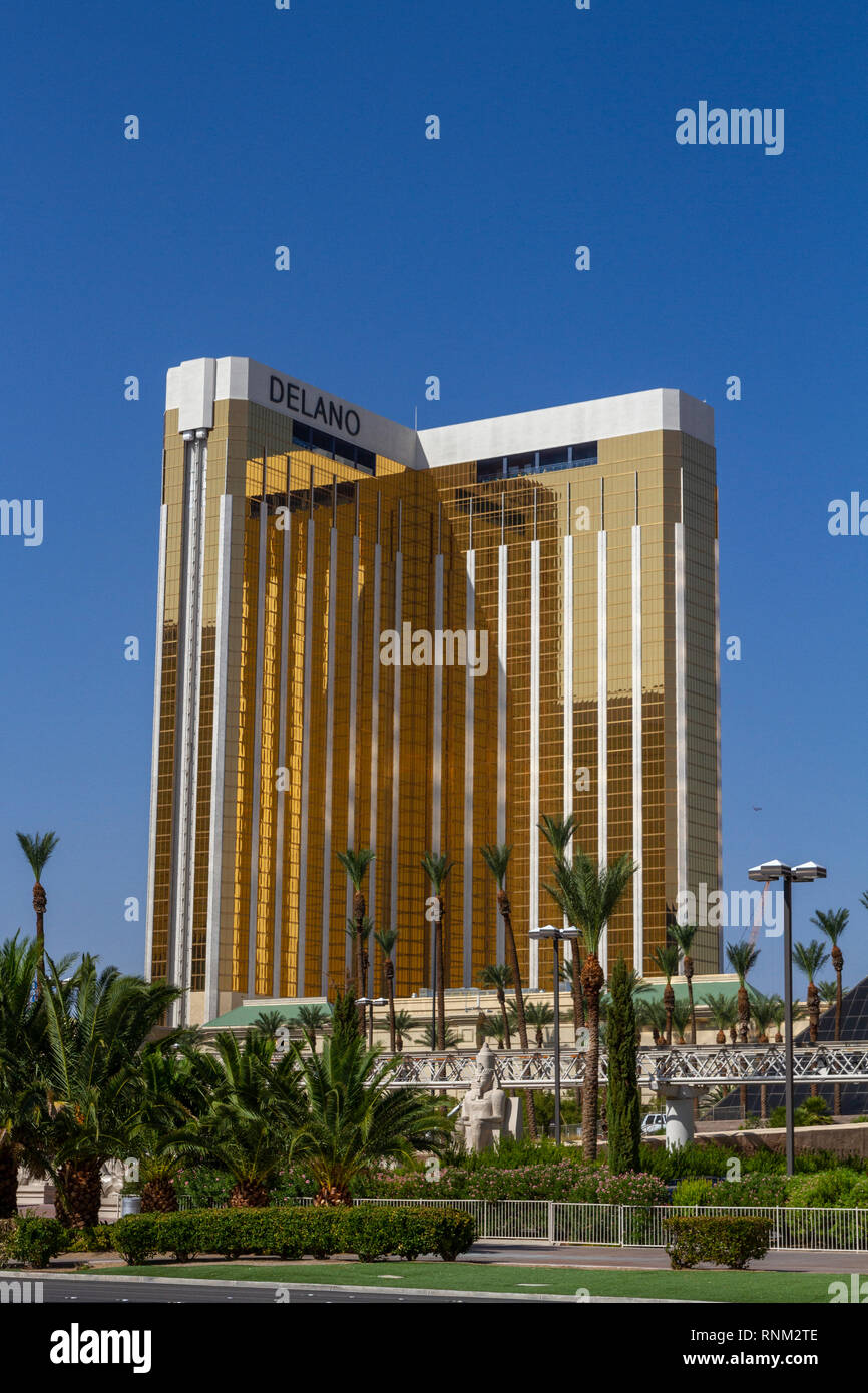 Il Delano Hotel Las Vegas sulla Strip di Las Vegas, Nevada, Stati Uniti. Foto Stock