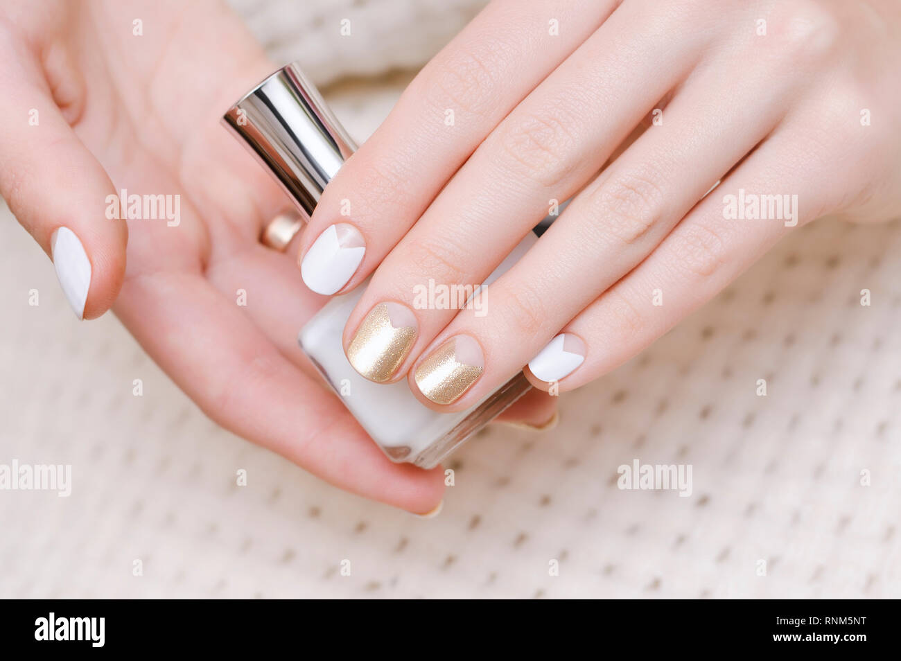 Dia D'oro Gel Polish Трехфазный гель-лак для ногтей | Makeup.md