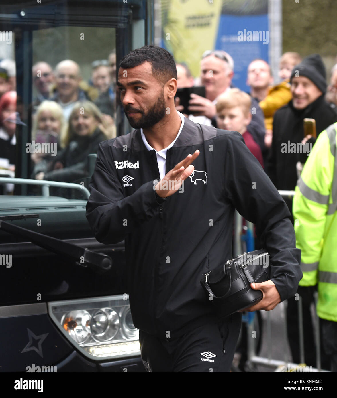 Ashley Cole del Derby arriva per la FA Cup il quinto round match tra Brighton & Hove Albion e Derby County presso la American Express Community Stadium . 16 Febbraio 2019 solo uso editoriale. No merchandising. Per le immagini di calcio FA e Premier League restrizioni si applicano inc. no internet/utilizzo mobile senza licenza FAPL - per i dettagli contatti Football Dataco Foto Stock