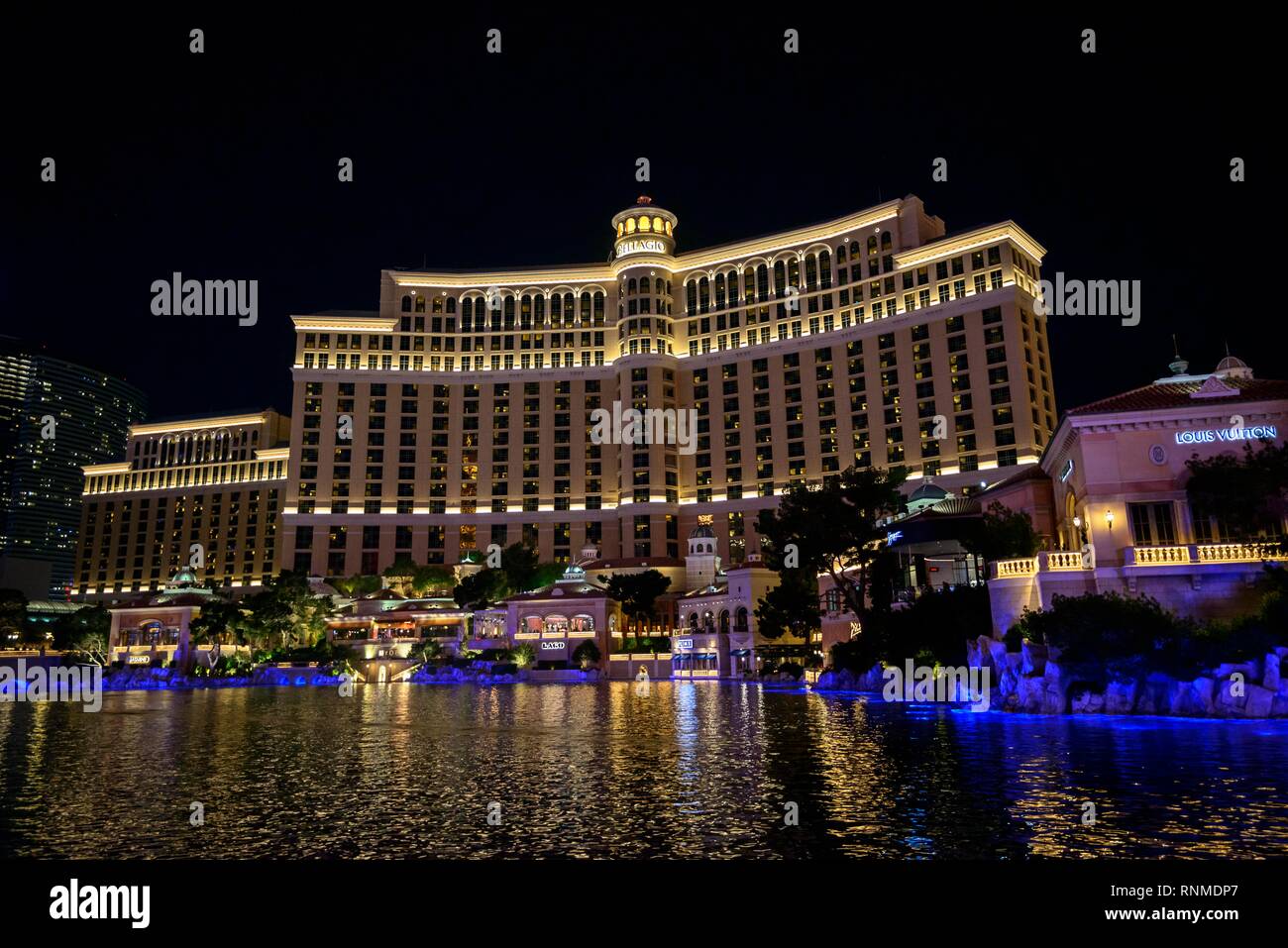 Bellagio Hotel e Casino di notte night shot, hotel di lusso a Las Vegas Strip di Las Vegas Boulevard, Las Vegas, Nevada, STATI UNITI D'AMERICA Foto Stock