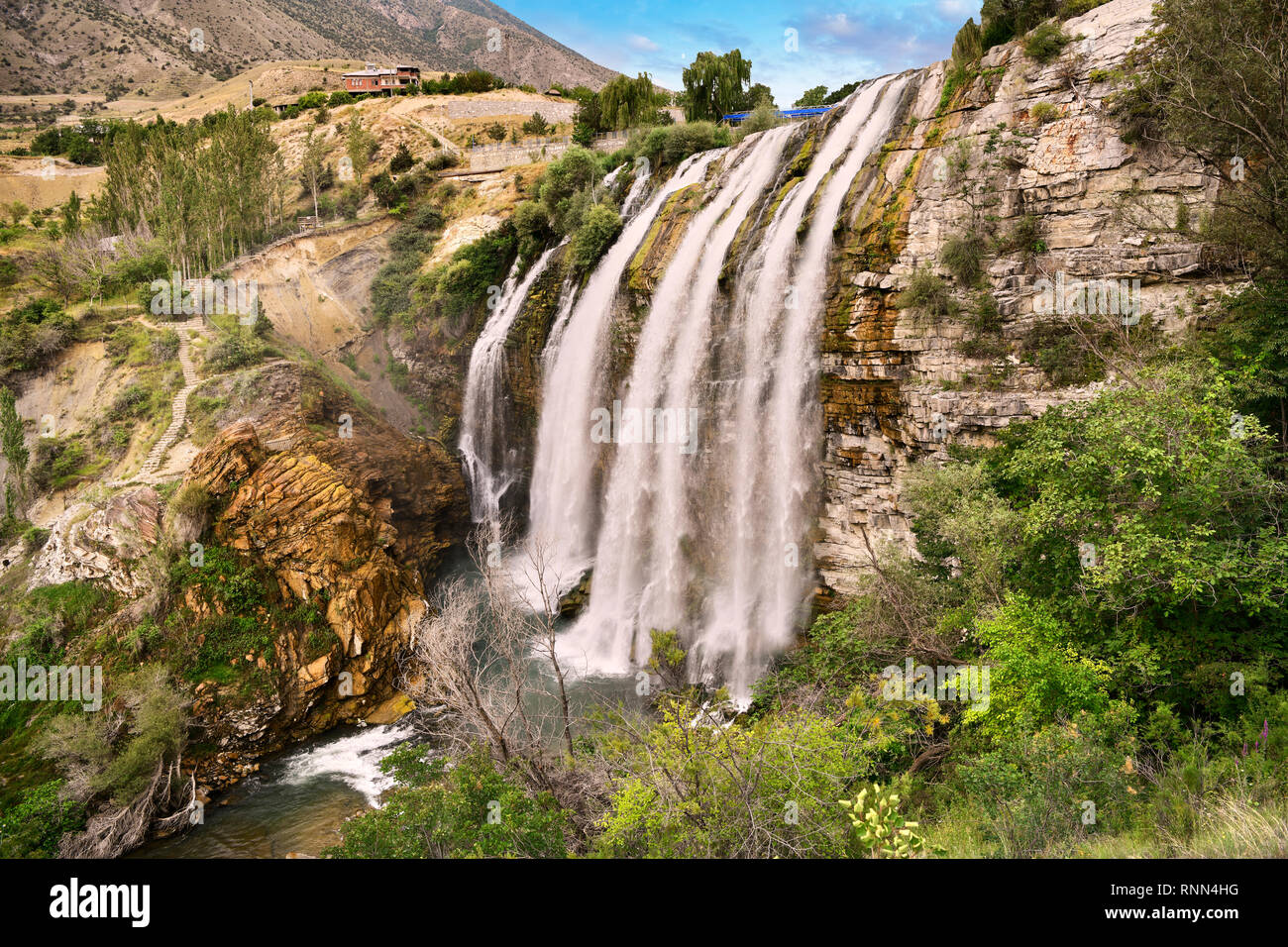 Foto e immagini dell'acqua Tortum Falls, Coruh Valley, Erzurum in Anatolia orientale, Turchia. Il Tortum cascate sono la più grande in Turchia Foto Stock