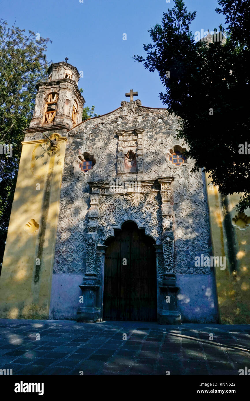 Capilla de la Conchita nella Plaza de la Conchita costruito da Hernan Cortes nel 1525, Coyoacan quartiere di Città del Messico. Foto Stock