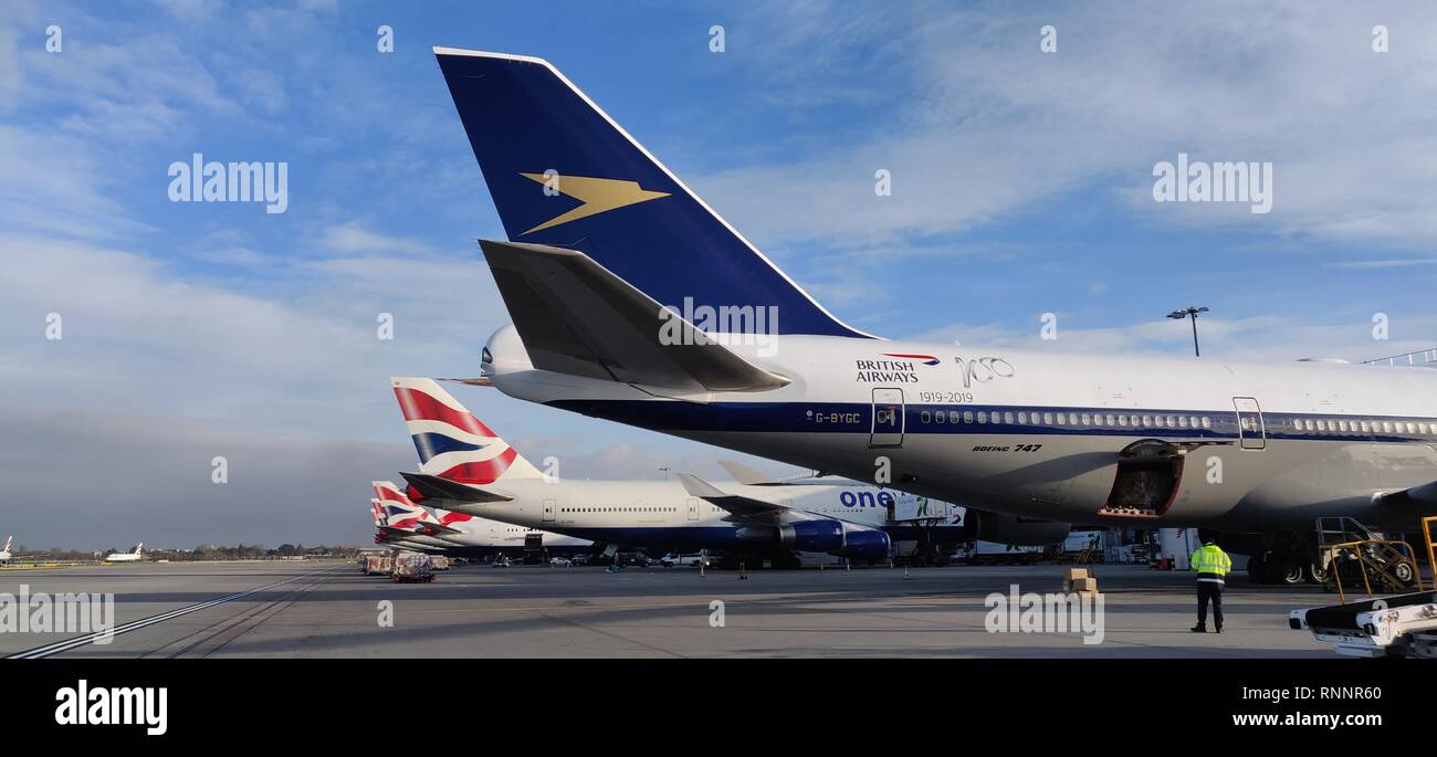 BA Retrojet BOAC Boeing 747-400 a Heathrow su supporto Foto Stock