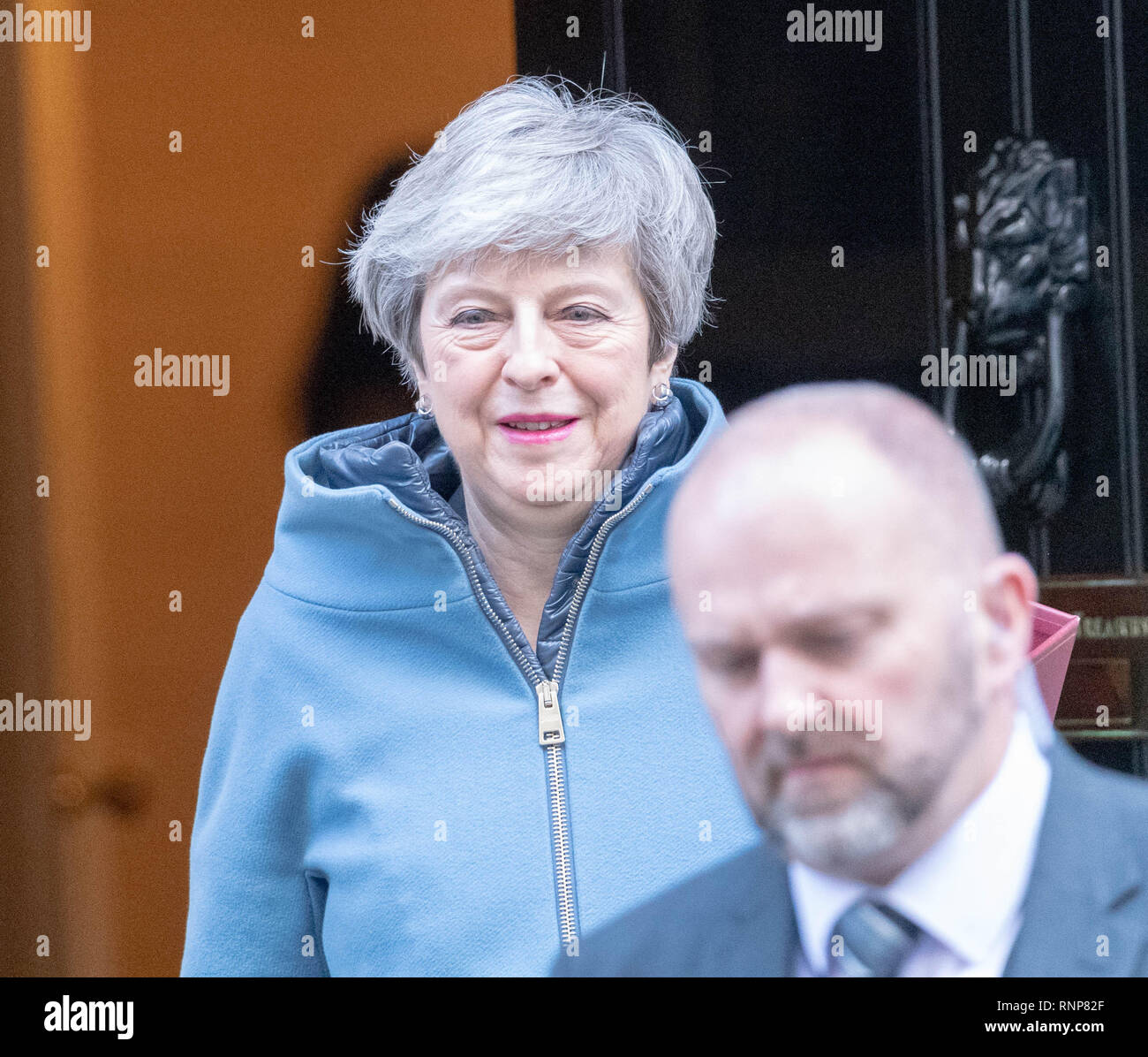 Londra, Regno Unito. Xx Febbraio 2019. Theresa Maggio MP PC, Primo Ministro lascia 10 Downing Street, Londra Credito: Ian Davidson/Alamy Live News Foto Stock