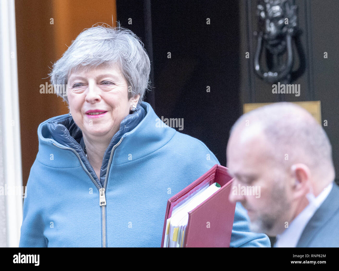 Londra, Regno Unito. Xx Febbraio 2019. Theresa Maggio MP PC, Primo Ministro lascia 10 Downing Street, Londra Credito: Ian Davidson/Alamy Live News Foto Stock