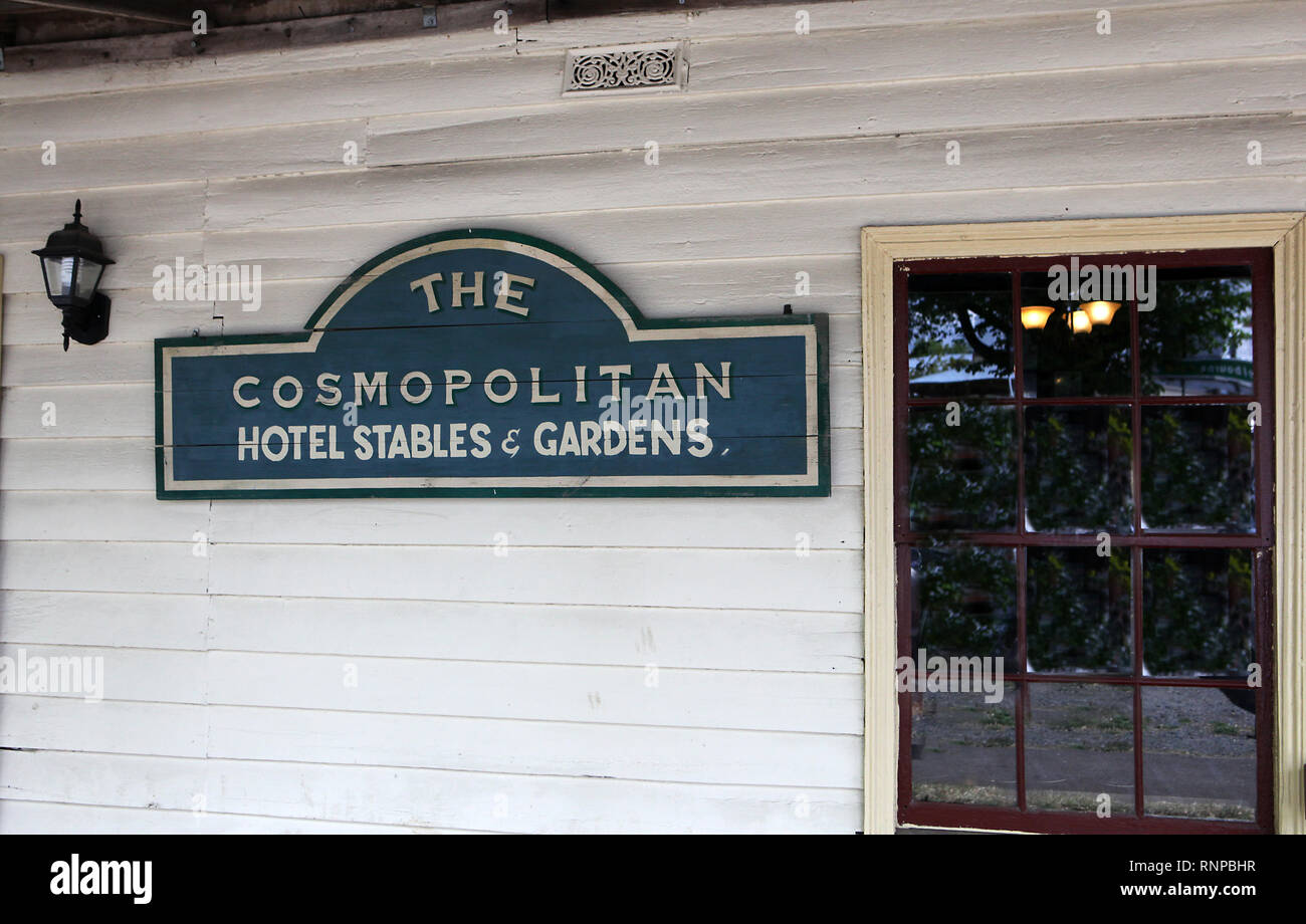 Visitare l'Australia. Viste e scenic del paese e del continente australiano. Hotel Cosmopolita, maneggio, Giardini a Trentham. Foto Stock