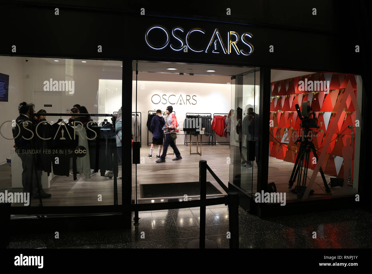 Hollywood, CA / STATI UNITI D'AMERICA - Febbraio 18, 2019: Oscar pop-up il negozio di souvenir è mostrato nel corso della settimana che conduce fino al 91Accademia annuale cerimonia di premiazione. Foto Stock