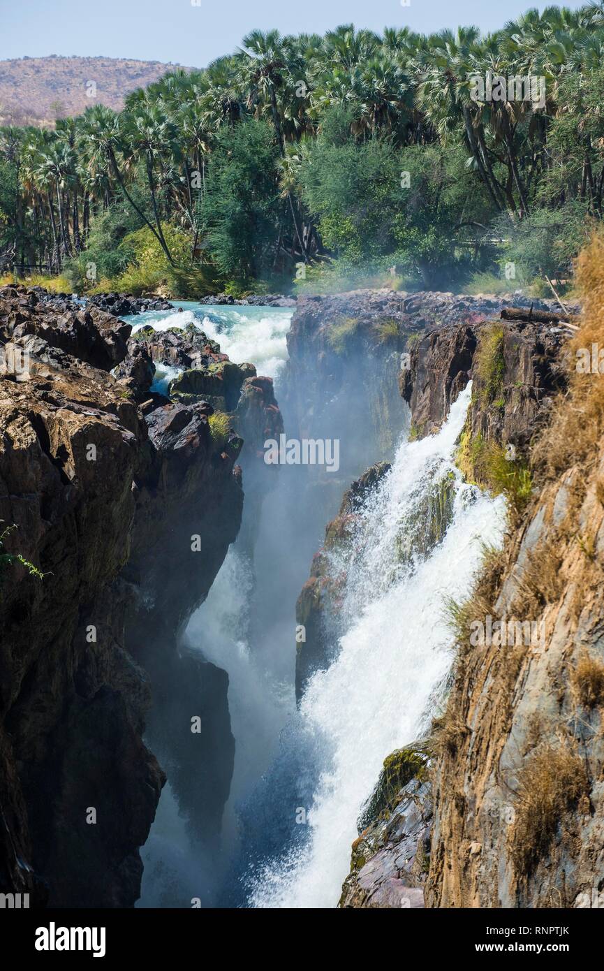 Epupa Falls sul fiume Kunene, confine tra Angola e Namibia Namibia Foto Stock