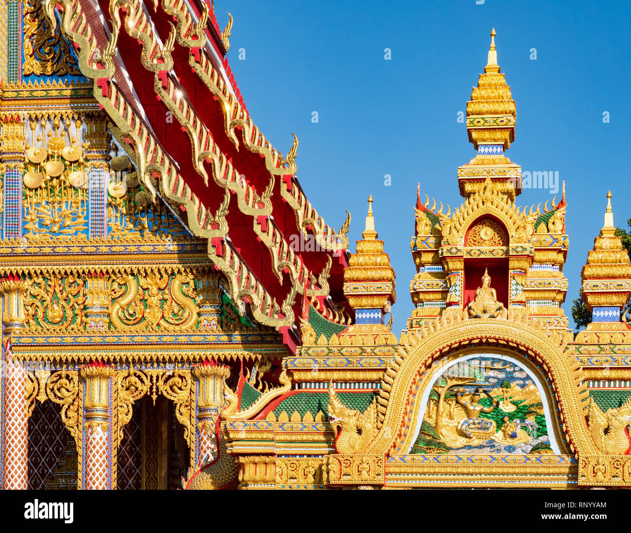 Dettaglio di Wat Huai Yai, un tempio buddista in Huai Yai, vicino alla città di Pattaya in Chonburi, Thailandia. Foto Stock