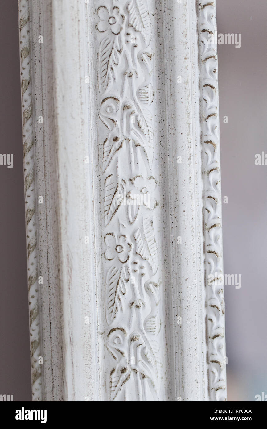 Close-up di un vintage specchio con ornamenti decorativi Foto Stock