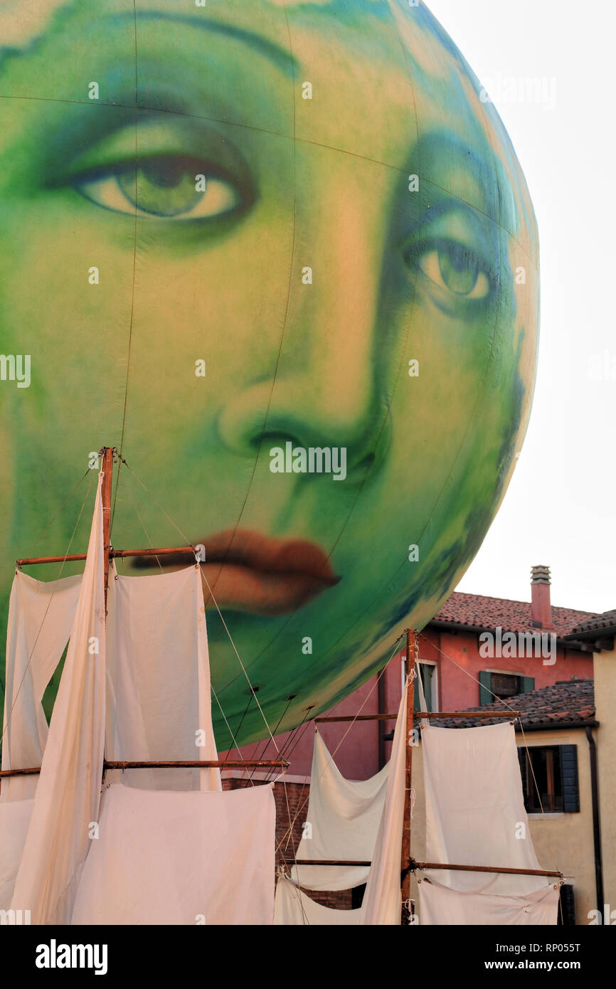 Palloncino luna triste, Festa Veneziana sull'acqua Foto Stock