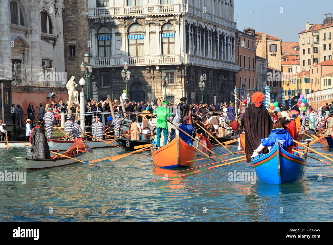 Il carnevale di Venezia regata Foto Stock