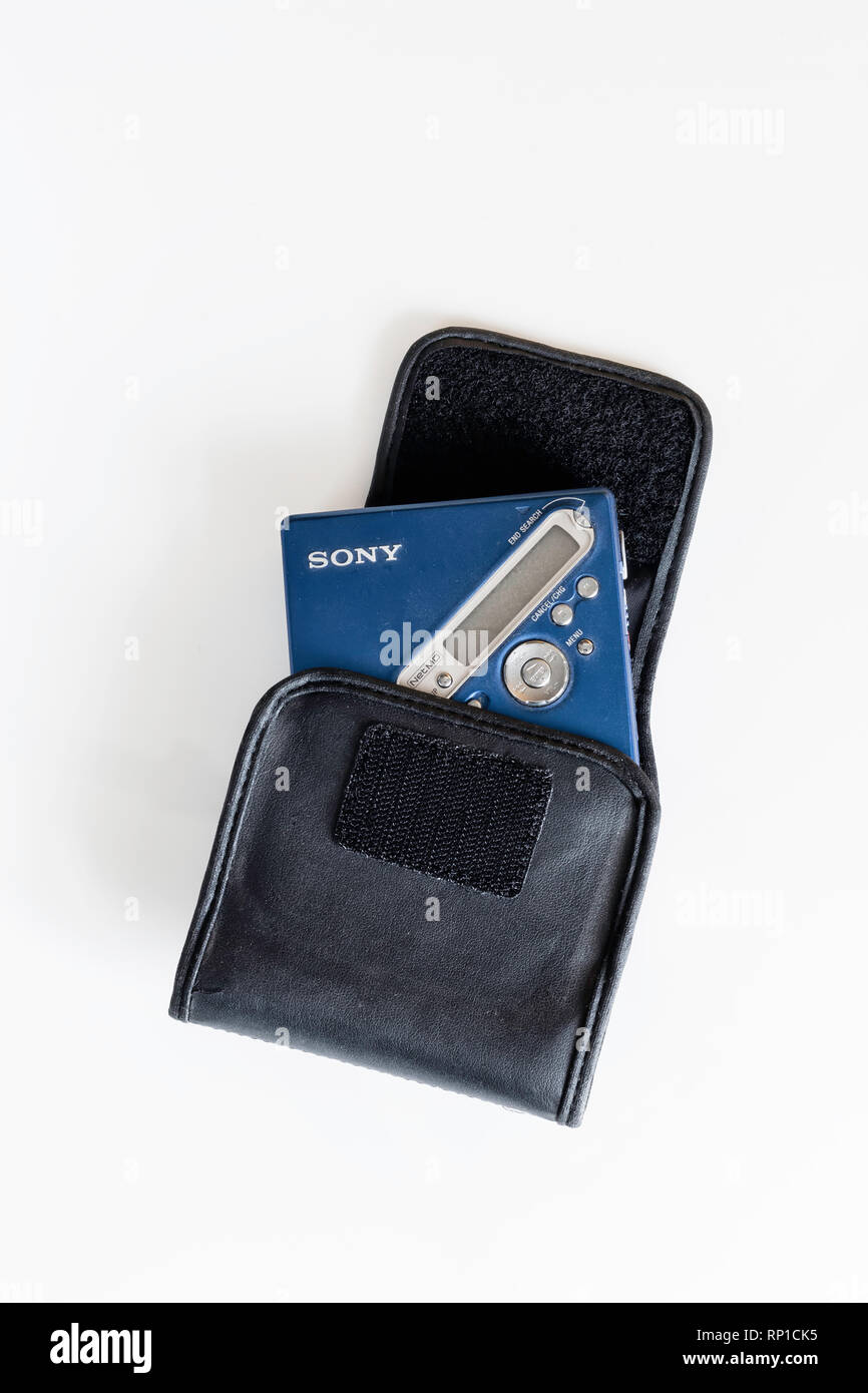 Sony Lettore MiniDisc con custodia e il minidisc Foto Stock