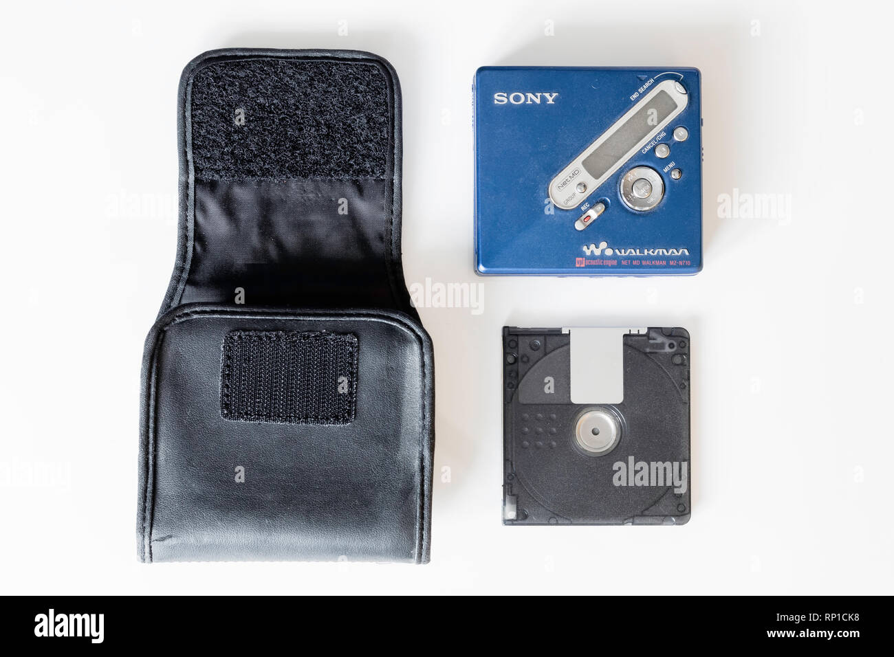 Sony Lettore MiniDisc con custodia e il minidisc Foto Stock