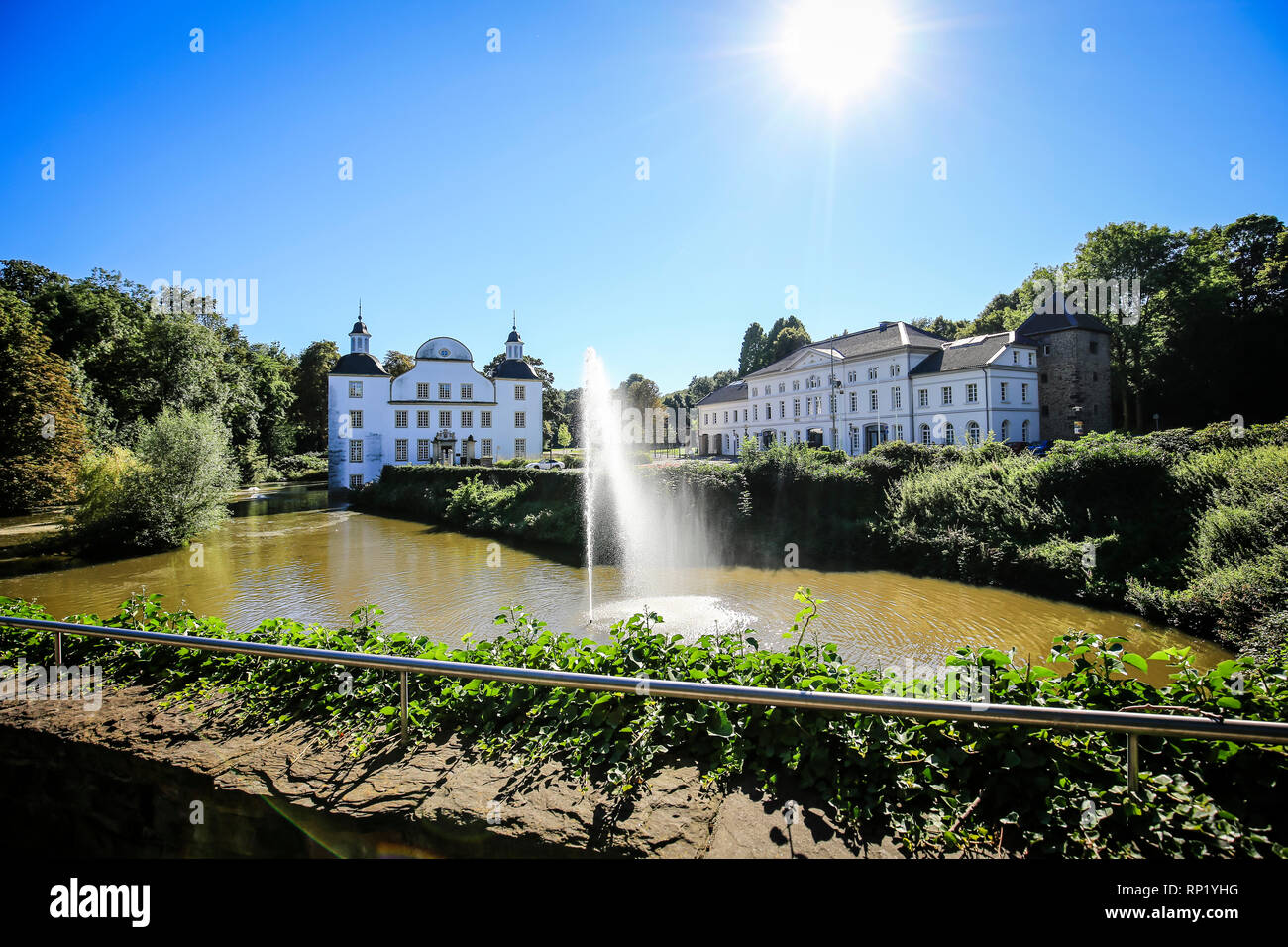 24.08.2016, Essen, Nord Reno-Westfalia, Germania - castello di Borbeck, fotografato in occasione dell'Essen 2017 Capitale Verde d'Europa. 00X160824 Foto Stock