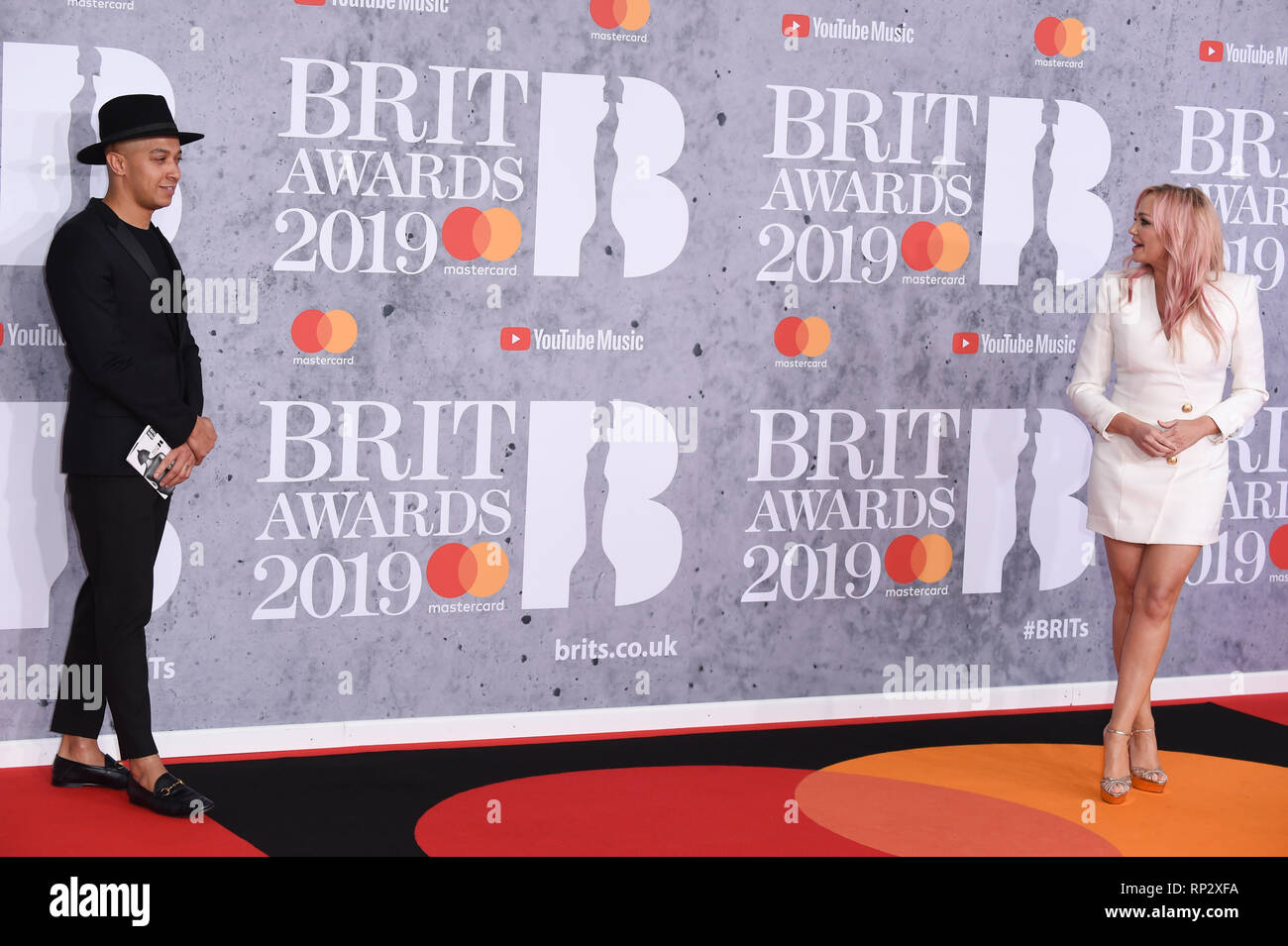 Londra, Regno Unito. Febbraio 20, 2019: Jade Jones & Emma Bunton arriva per il Brit Awards 2019 all'O2 Arena, Londra. Immagine: Steve Vas/Featureflash.solo uso editoriale *** Foto Stock