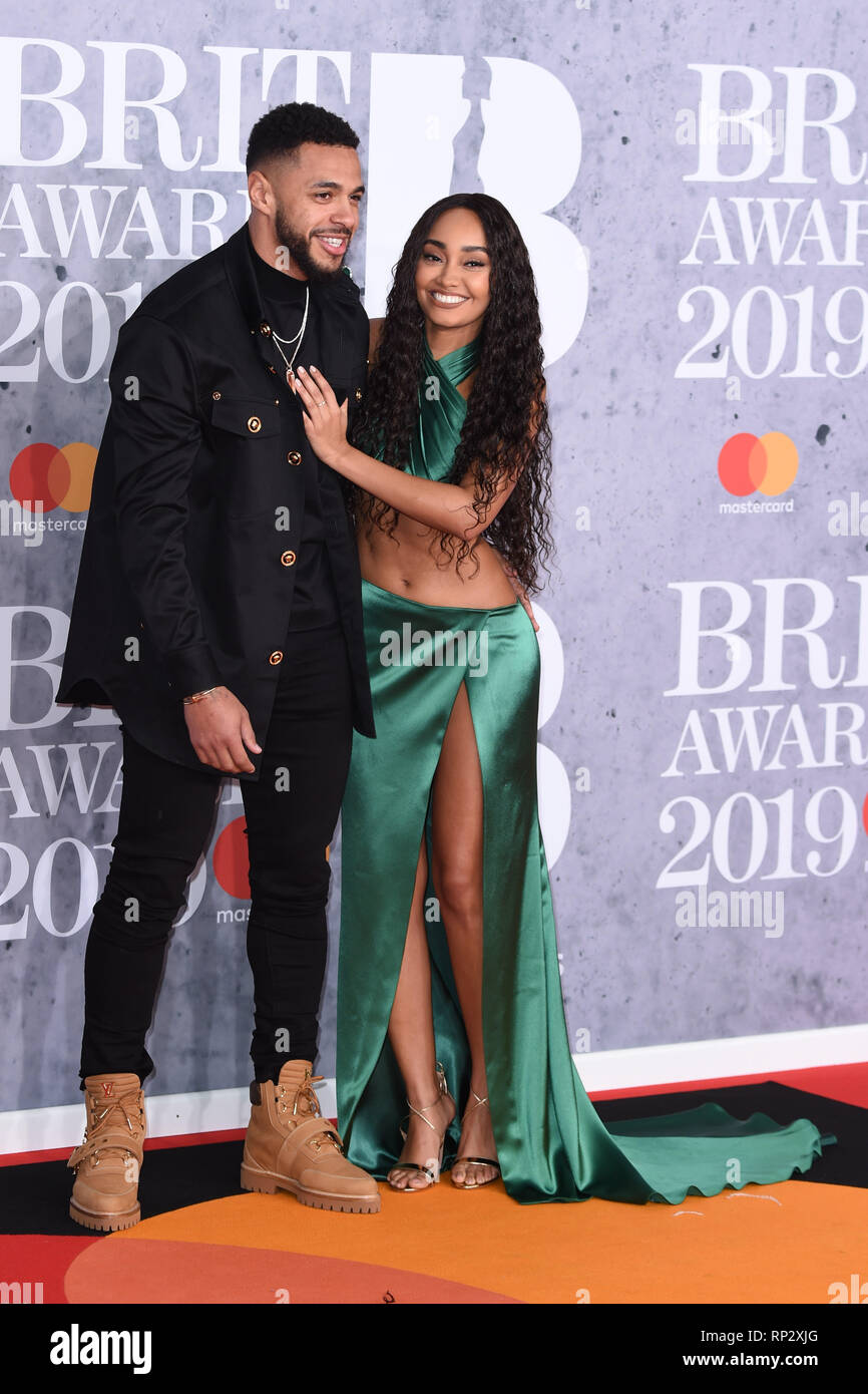 Londra, Regno Unito. Febbraio 20, 2019: Leigh-Ann Pinnock & Andre grigio in arrivo per il Brit Awards 2019 all'O2 Arena, Londra. Immagine: Steve Vas/Featureflash.solo uso editoriale *** Foto Stock