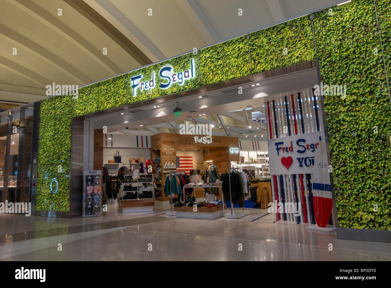 Fred Segal abbigliamento e accessori Apple store in Aeroporto Internazionale di Los Angeles (LAX), California, Stati Uniti. Foto Stock