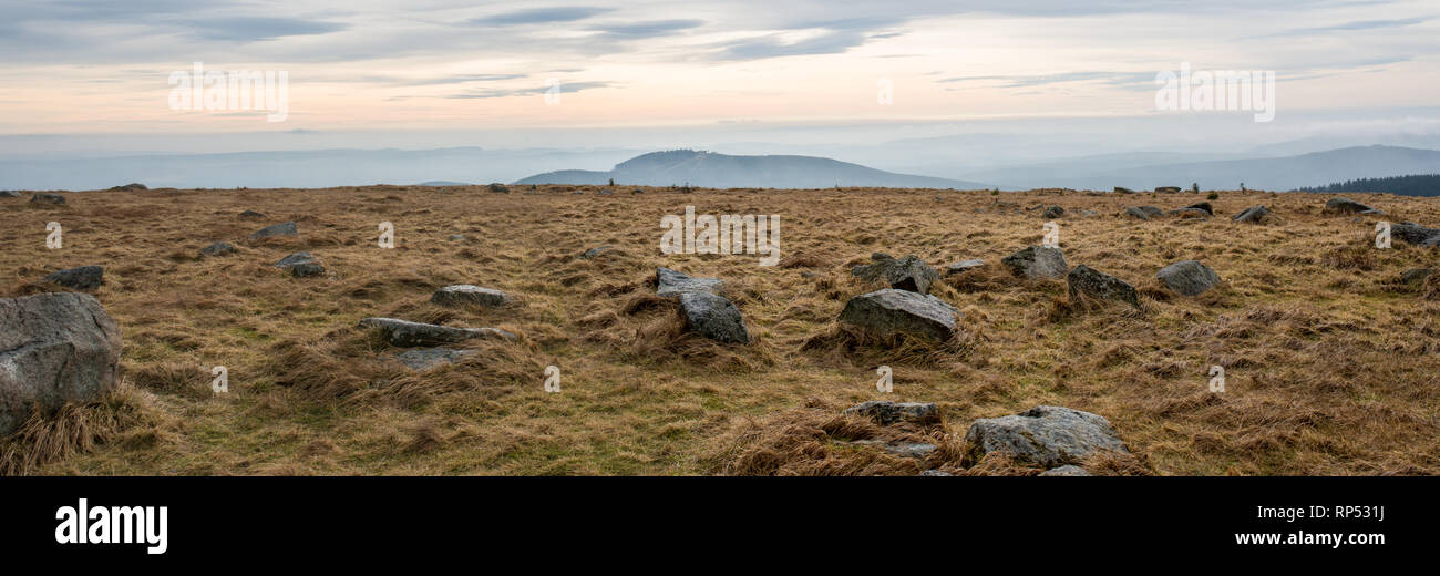 Panorama visto dal monte Brocken in Harz in Germania con vista sulla Sassonia-Anhalt Foto Stock