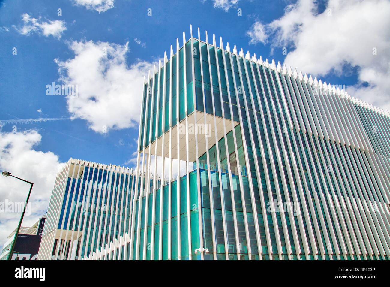 Lisbona, Portugal-October, 2017: architettura moderna di Lisbona, EDP Portogallo edificio di energia Foto Stock