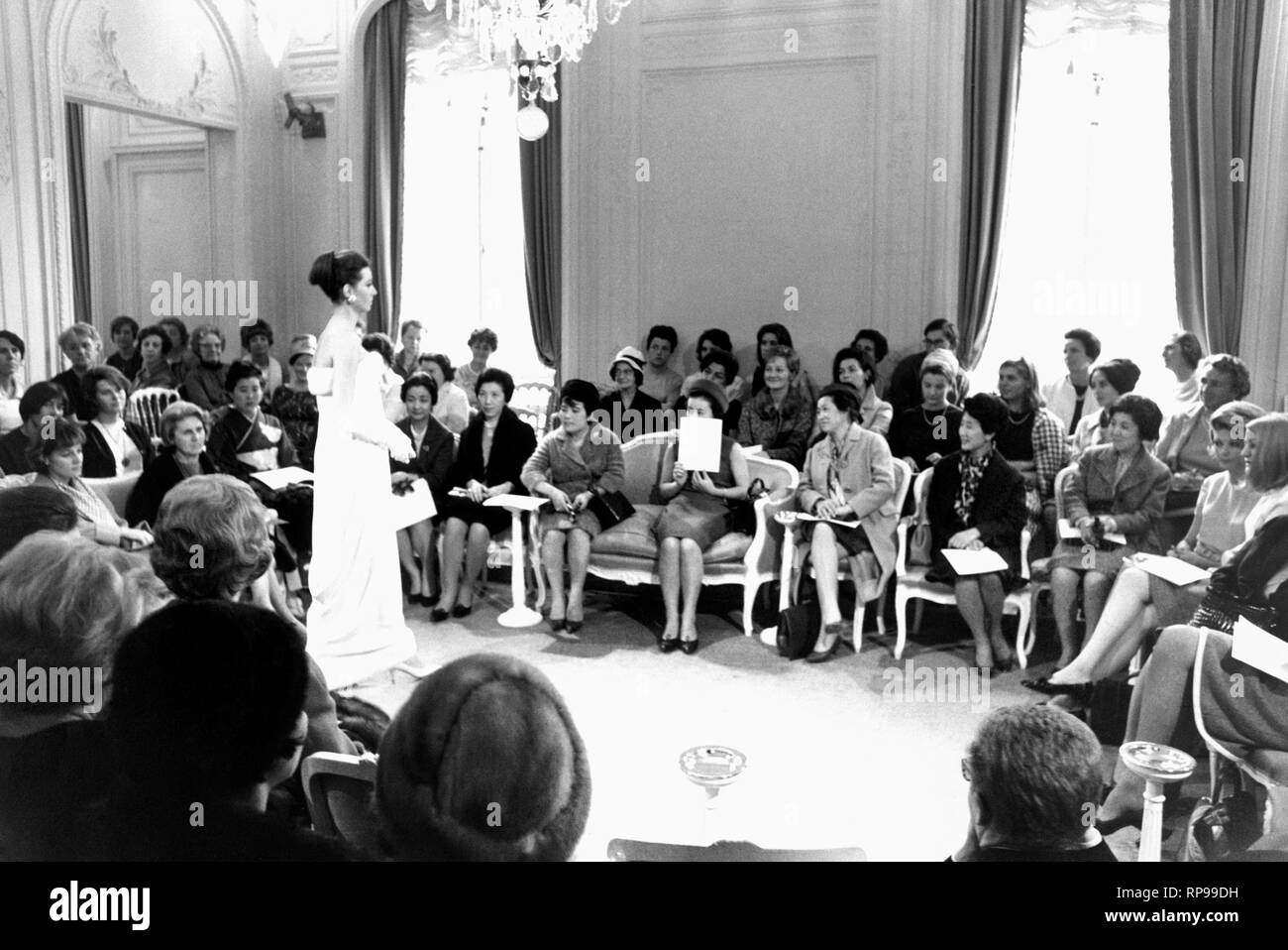 Christian dior fashion show, Parigi 1970 Foto Stock