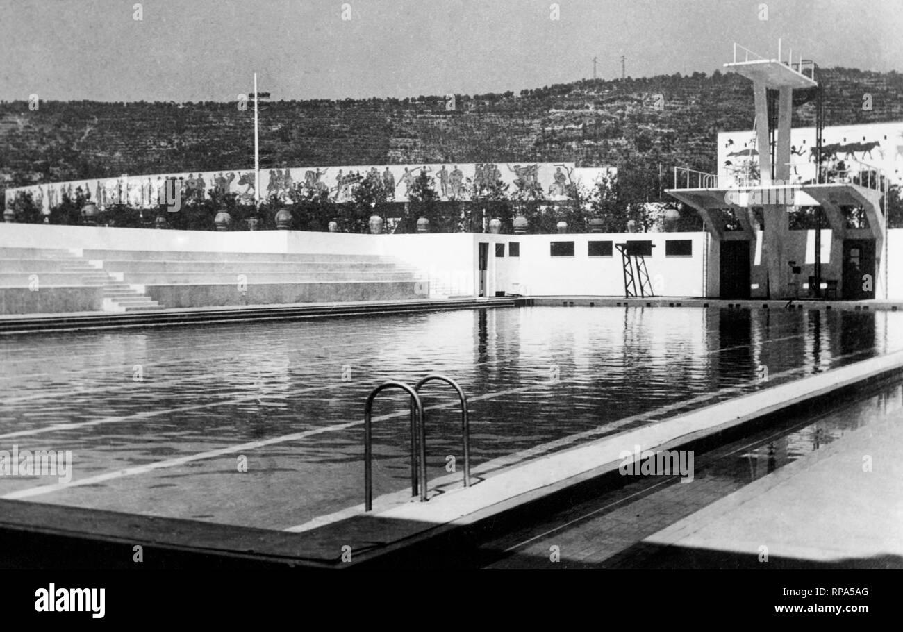 L'Europa, Italia, Napoli, mostra d'oltremare, piscina Foto Stock