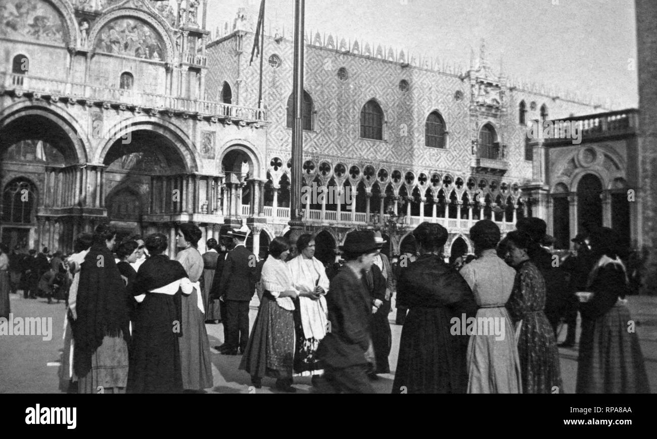 L'Italia, Venezia, piazza san marco, la basilica di san marco, 1914 Foto Stock