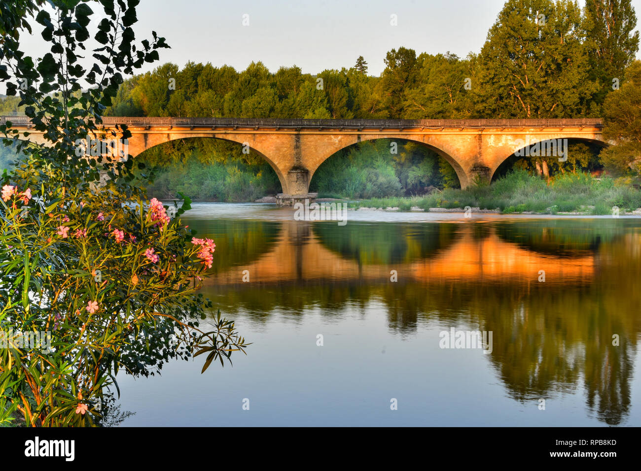 Fiume Dordogne, Vitrac, Dordogne, Francia Foto Stock