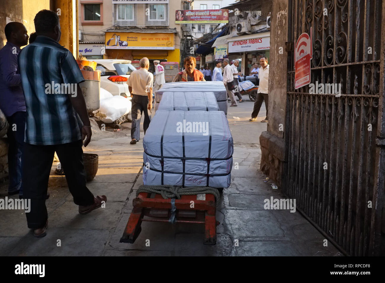 Balle Di Stoffa Immagini e Fotos Stock - Alamy