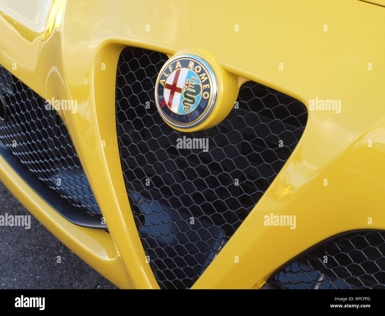 Nuova Alfa Romeo della griglia dell'ultima offerta dall'azienda italiana. Foto Stock