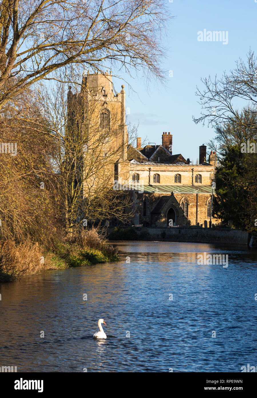 St James chiesa sul Fiume Great Ouse al grigio Hemingford Cambridgeshire England Regno Unito Foto Stock