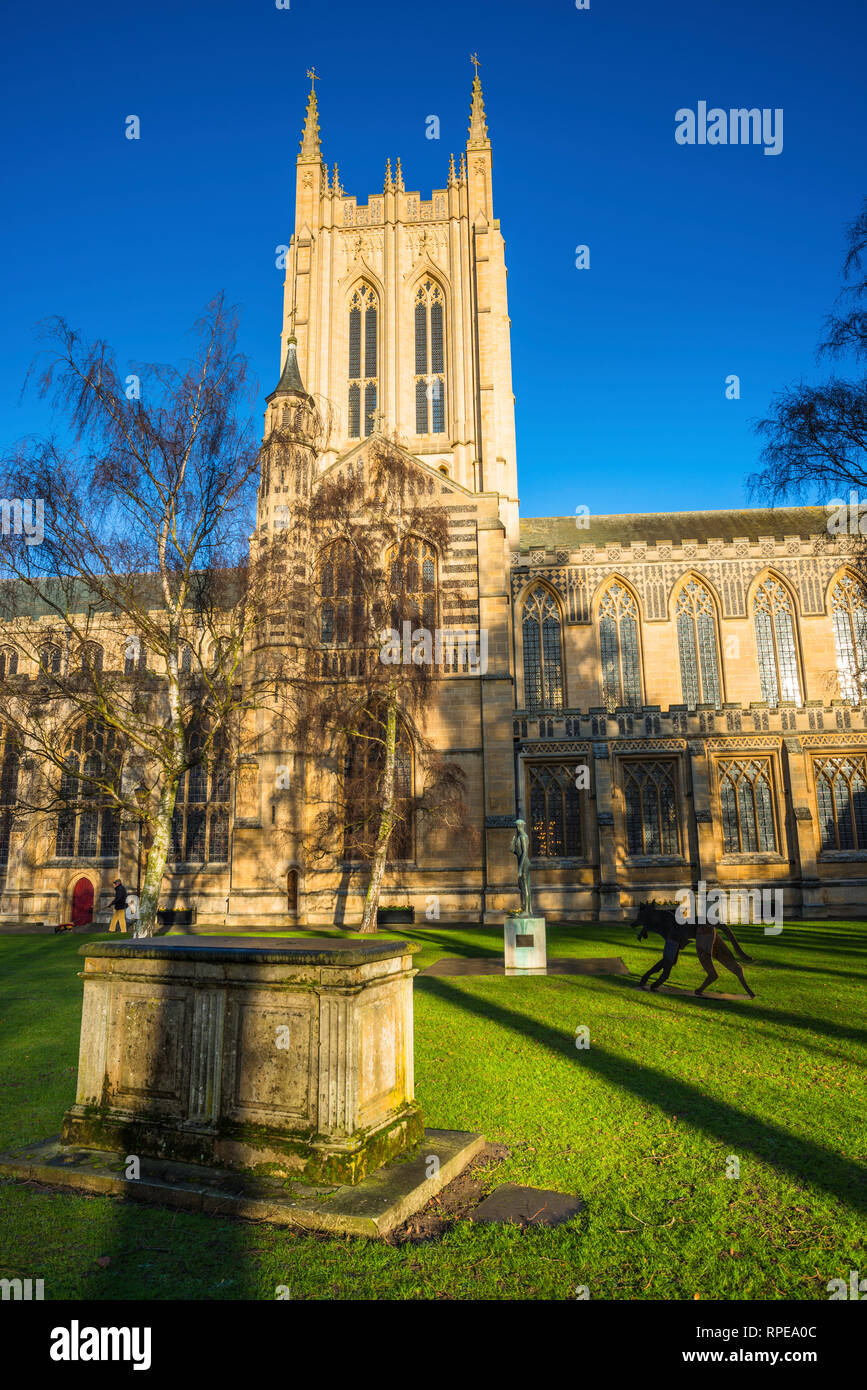 St Edmundsbury Cathedral è la cattedrale per la chiesa di Inghilterra del diocesi di St Edmundsbury e di Ipswich. Bury St Edmunds, Suffolk, East Anglia, REGNO UNITO Foto Stock