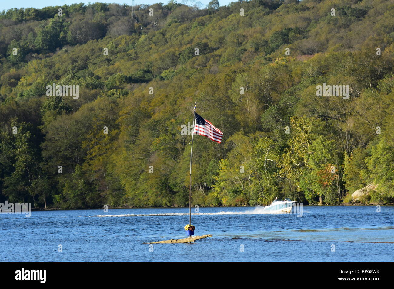 America orgoglio sul fiume Connecticut Foto Stock