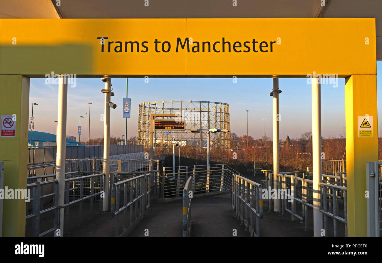 I tram per Manchester entrata segno a Etihad Campus, MCFC, East Manchester North West England, Regno Unito Foto Stock