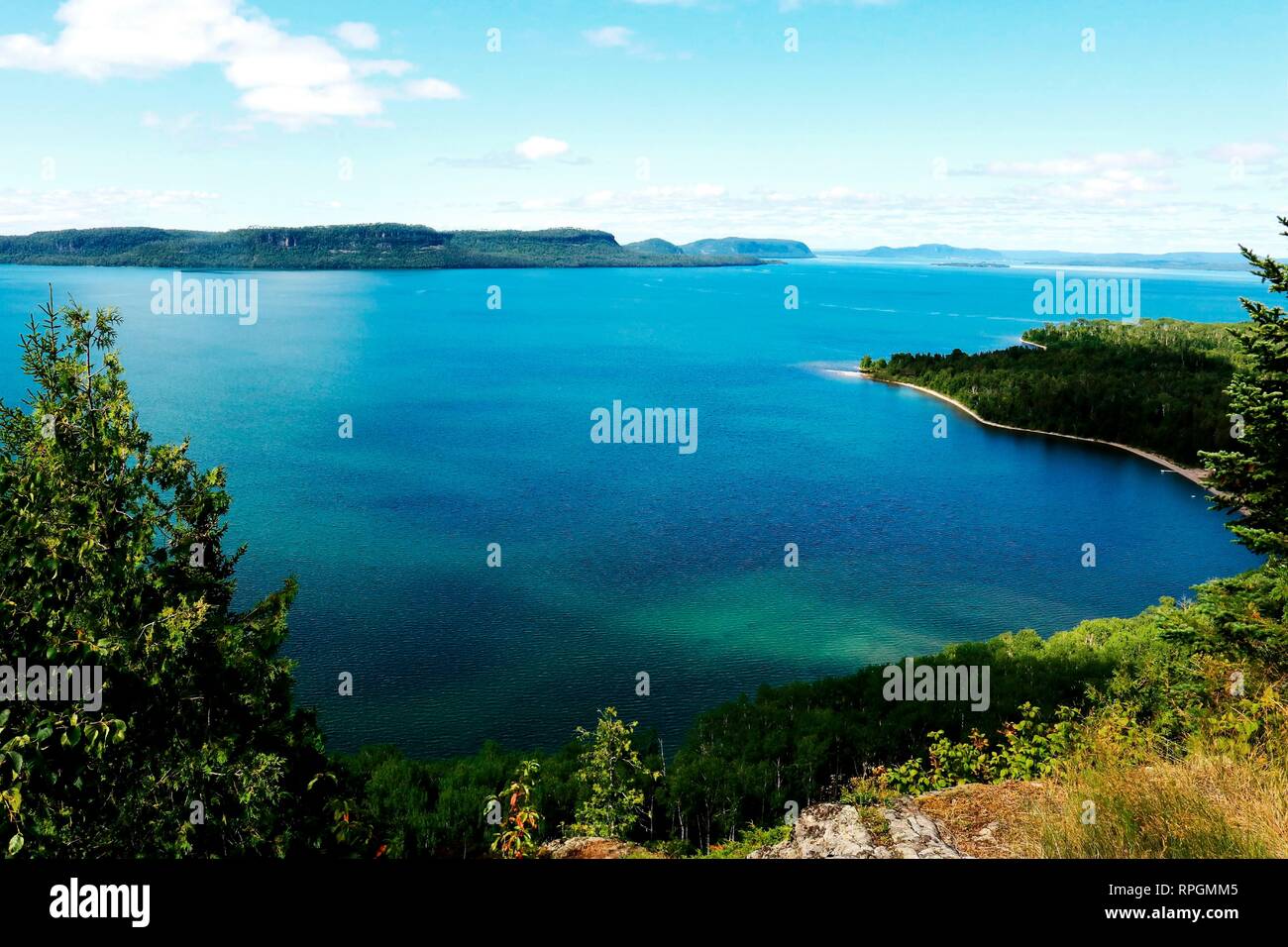 Riva settentrionale del Lago Superiore in Canada Foto Stock