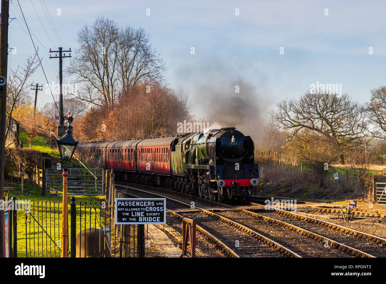 Treni a vapore in Severn Valley Railway nel pittoresco villaggio di Arley in Worcestershire, Regno Unito. Preso il 21 febbraio 2019 Foto Stock