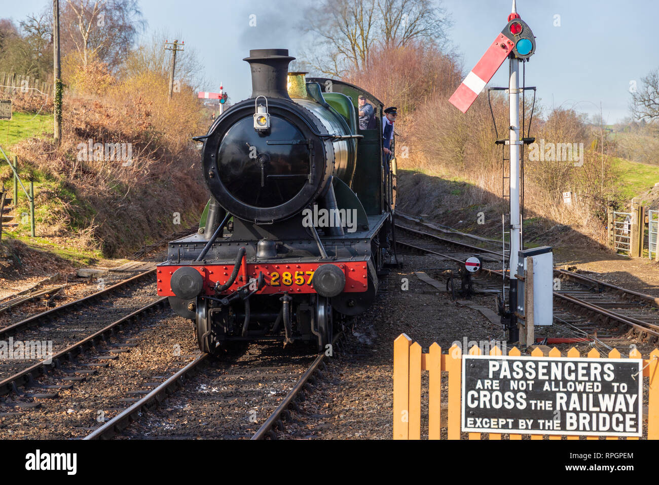 Treni a vapore in Severn Valley Railway nel pittoresco villaggio di Arley in Worcestershire, Regno Unito. Preso il 21 febbraio 2019 Foto Stock